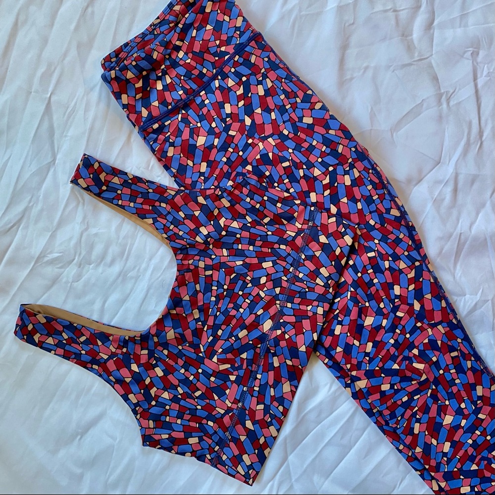 Fabletics Sports Bra & Legging Set